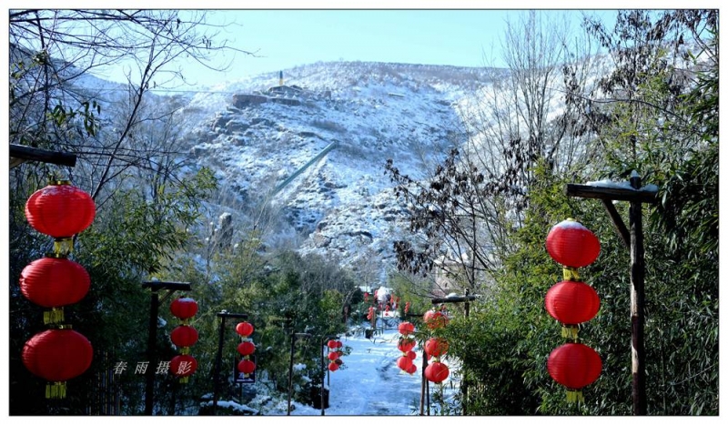 万安山大峡谷赏冰挂